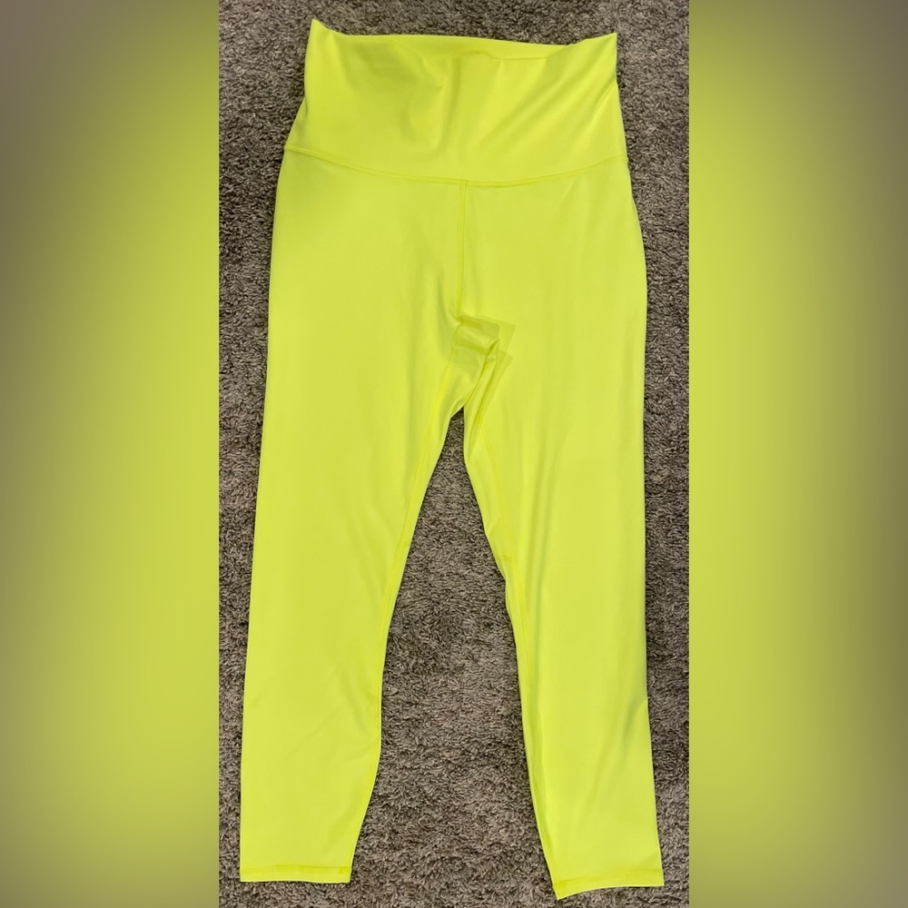 NWOT - Fabletics PureLuxe Ultra High-Waisted 7/8 Leggings, Size M, Neon Yellow